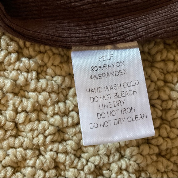 Top - Picture 3 of 3